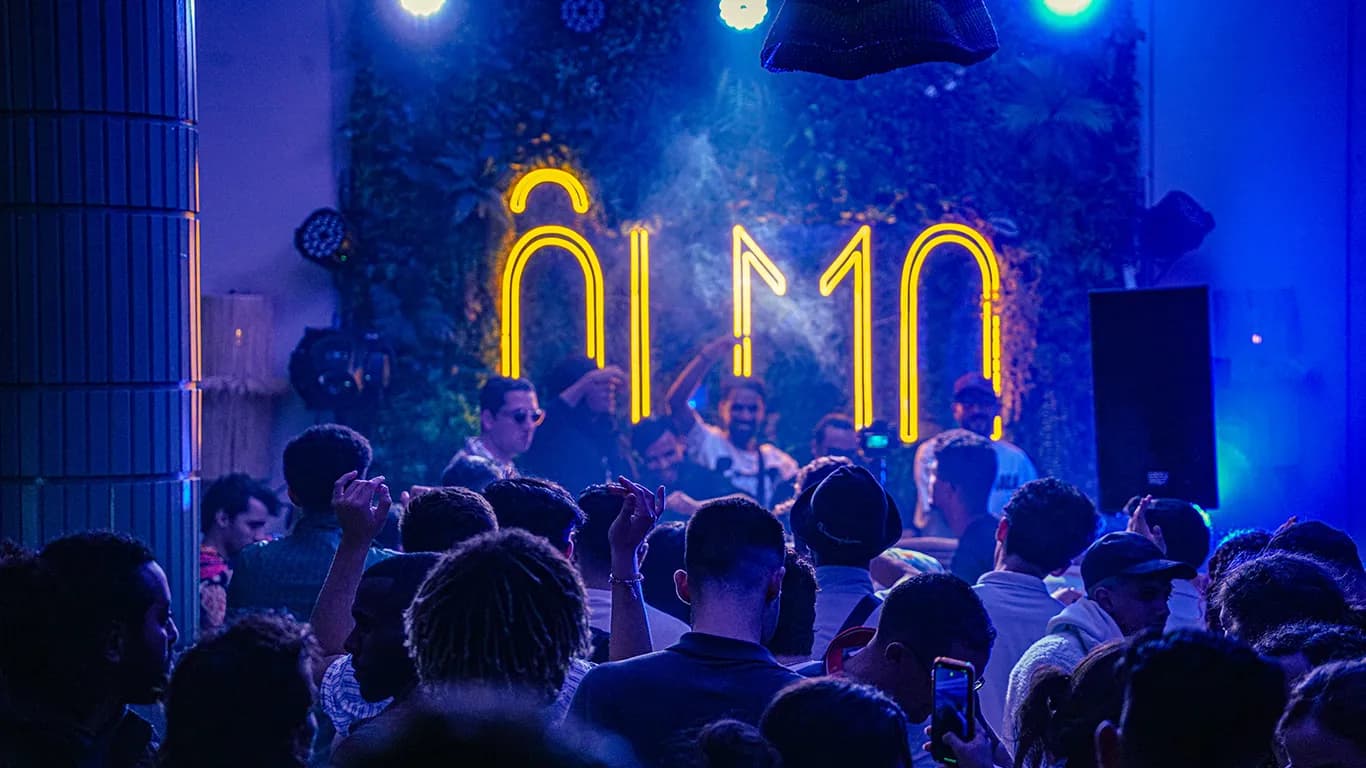 Musique live et soirée au restaurant Alma