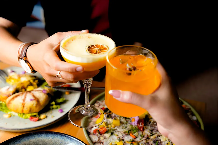 Cocktails du soir au bar Alma Restaurant Essaouira